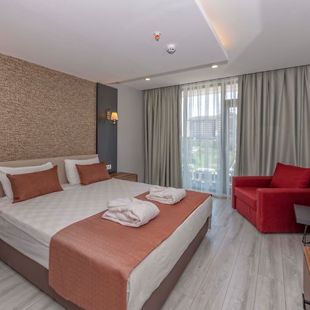 Royal Towers Lara Hotel Antalya Buitenkant foto