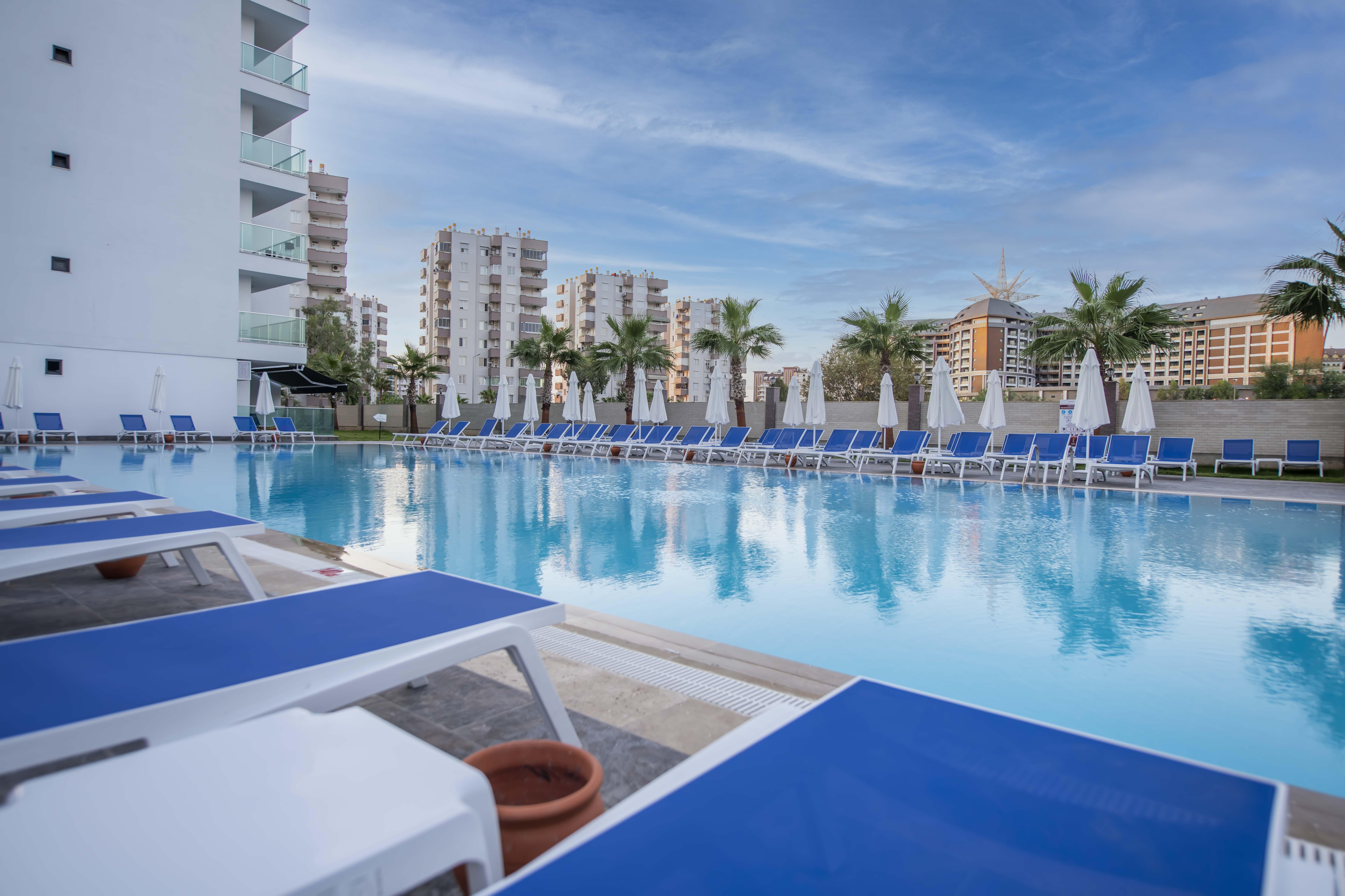 Royal Towers Lara Hotel Antalya Buitenkant foto