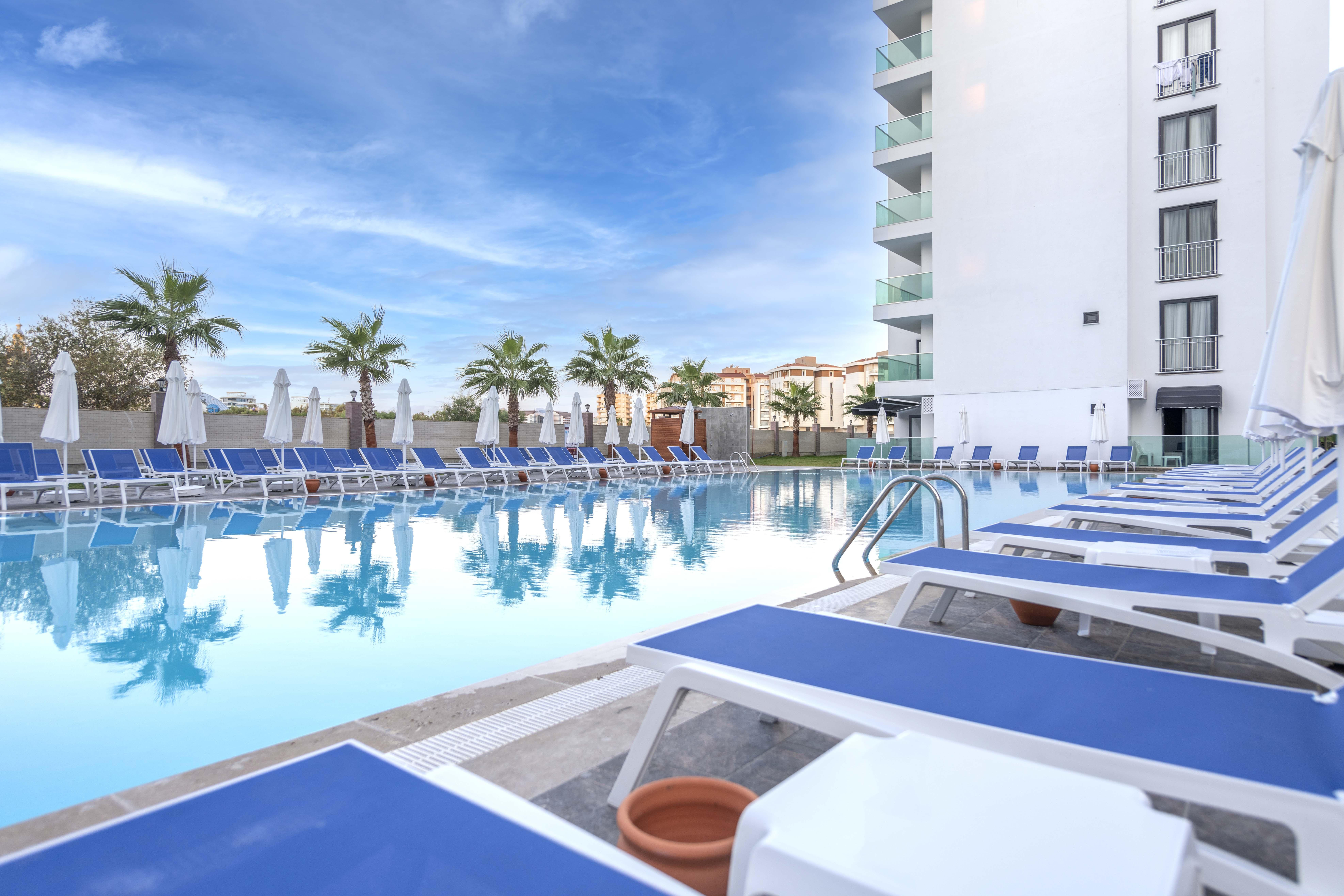 Royal Towers Lara Hotel Antalya Buitenkant foto
