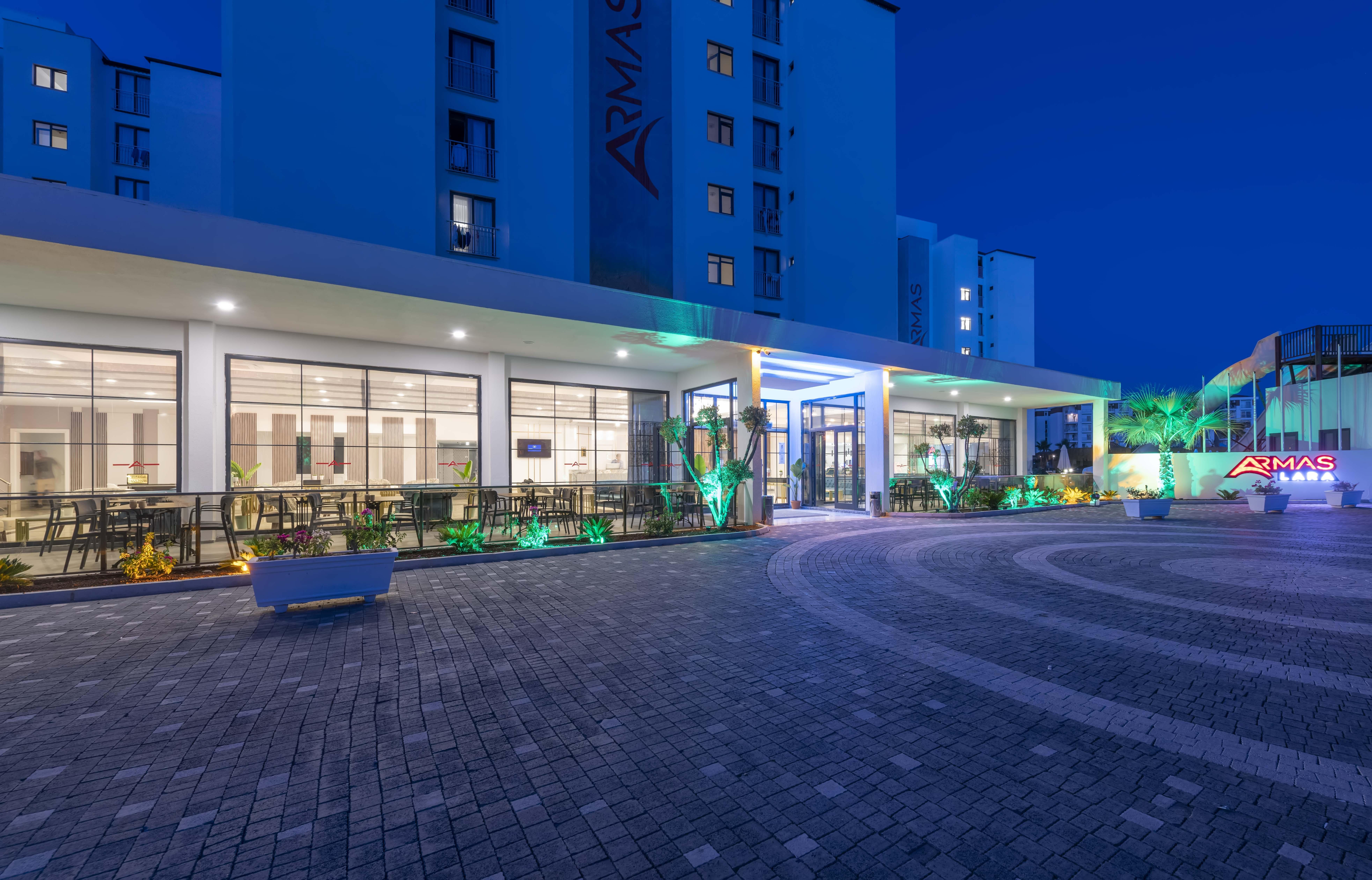 Royal Towers Lara Hotel Antalya Buitenkant foto