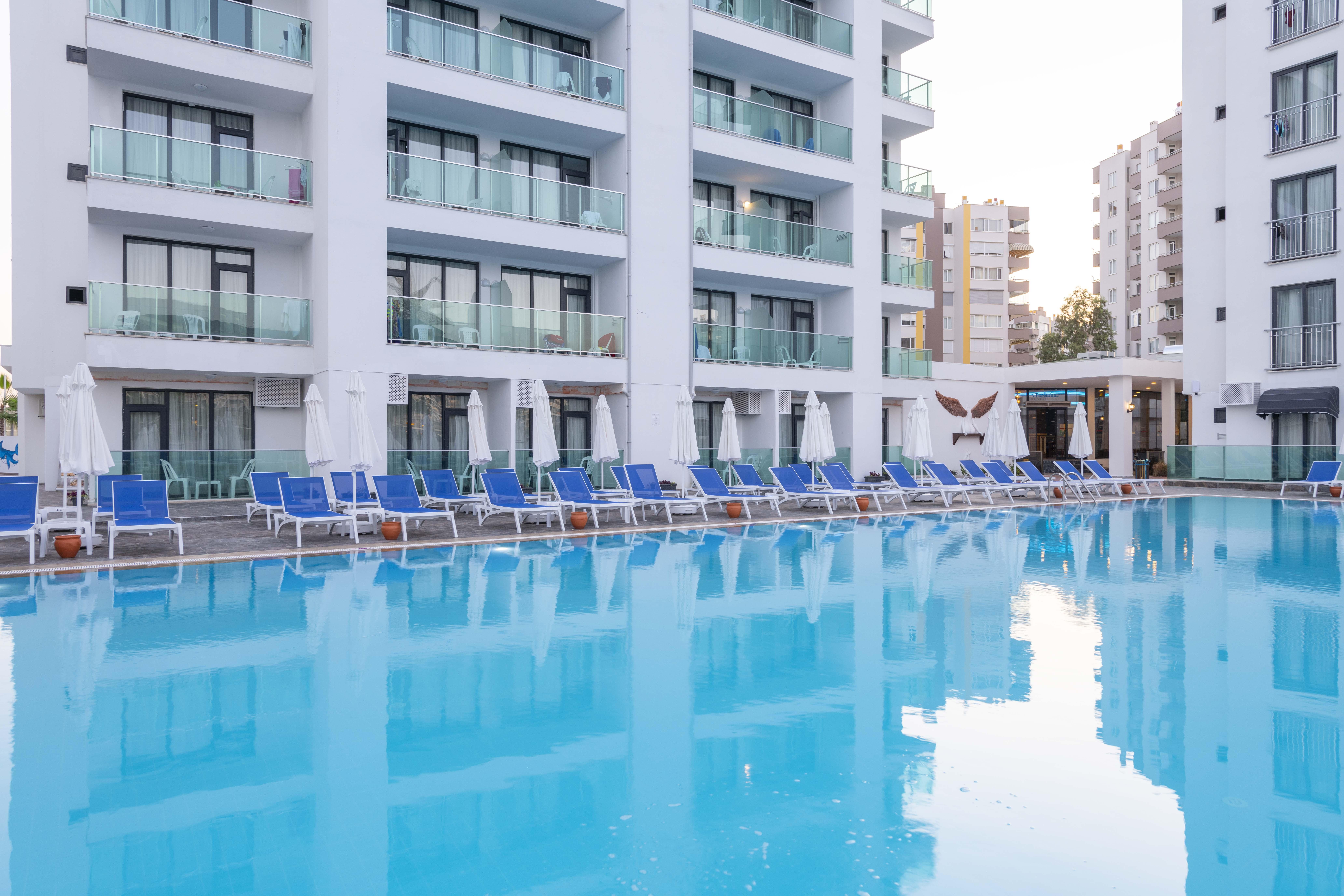 Royal Towers Lara Hotel Antalya Buitenkant foto