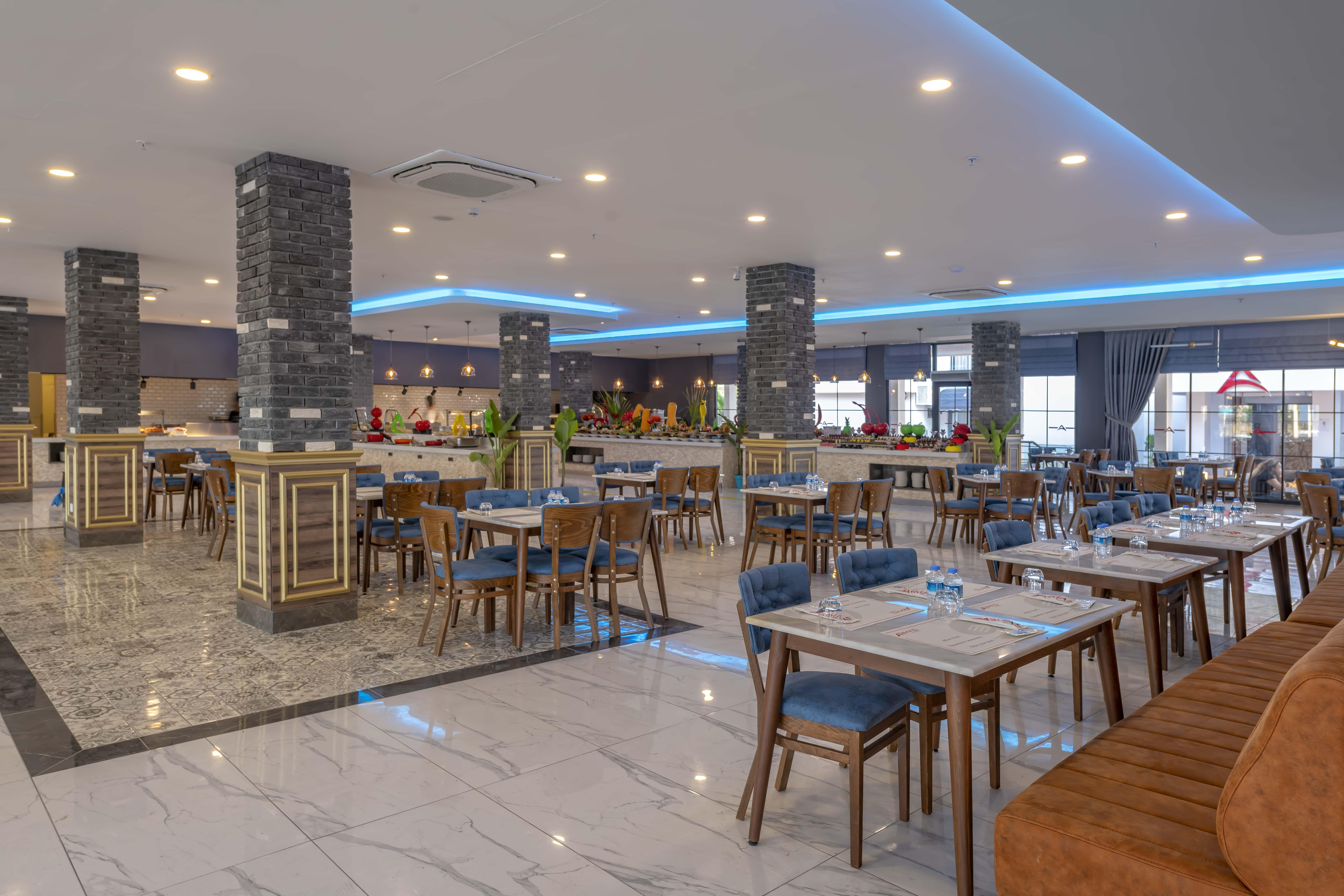 Royal Towers Lara Hotel Antalya Buitenkant foto